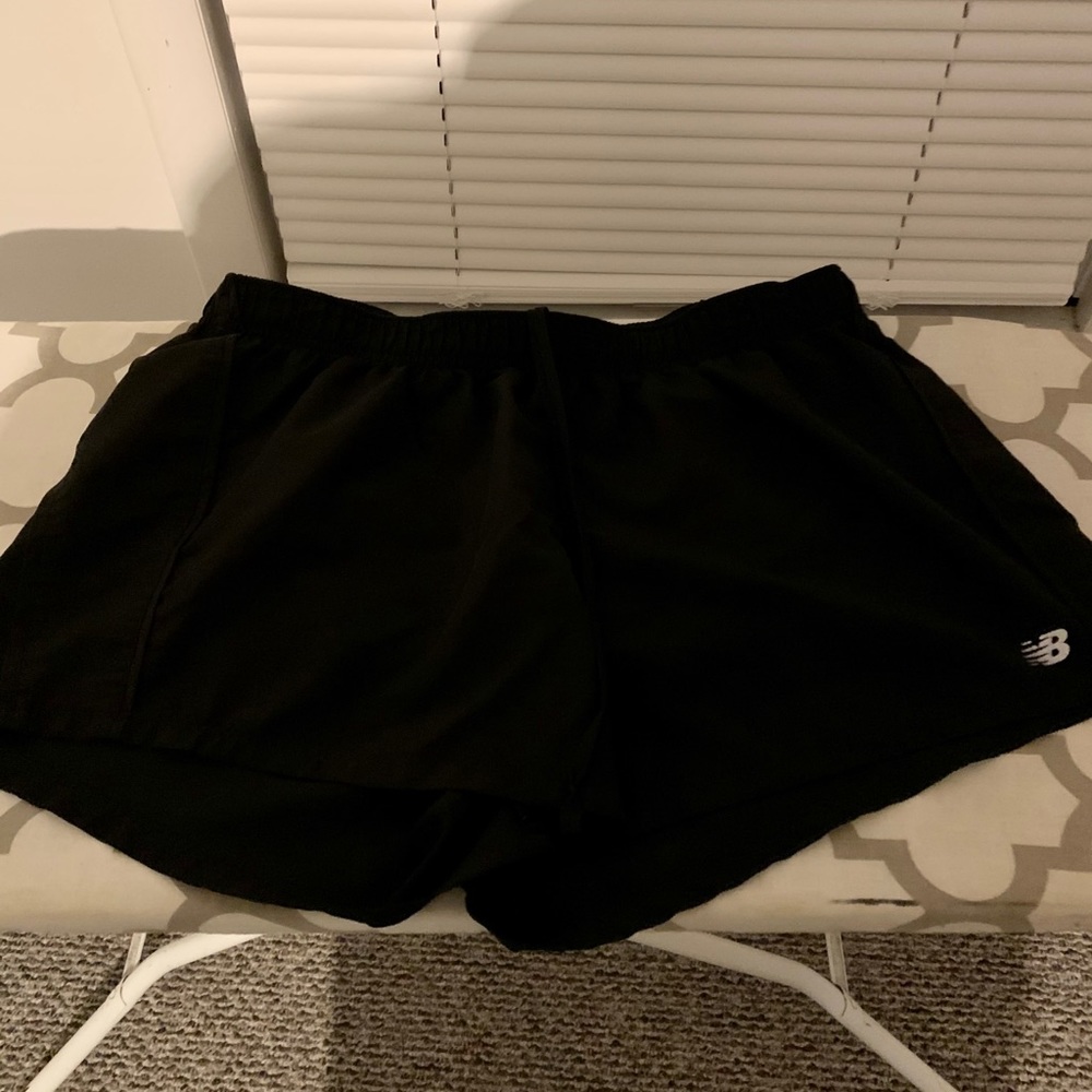 New Balance Size L Black Gym Shorts